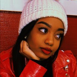 Meet your Posher, Selena